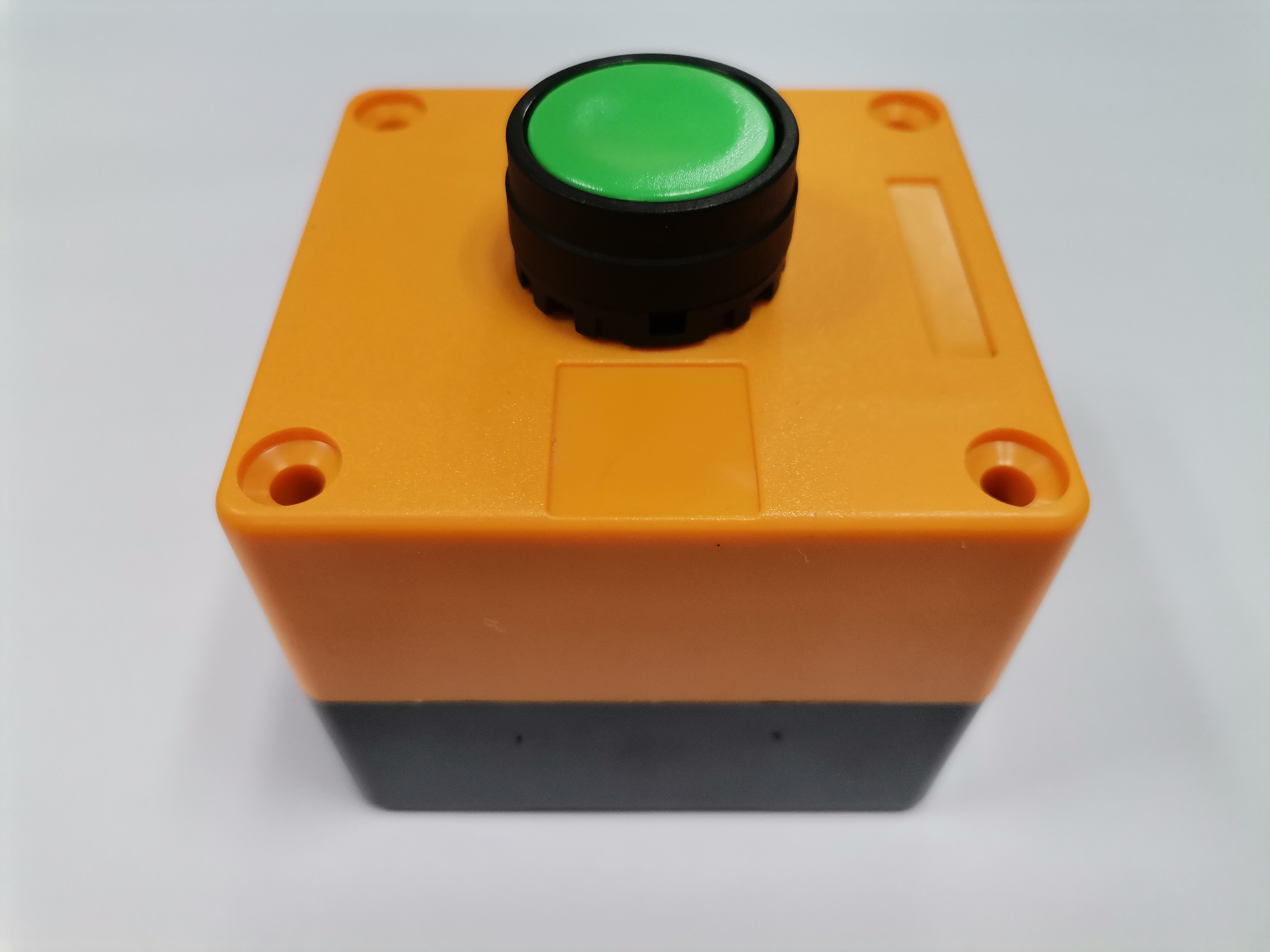 hộp nút bấm điều khiển barie  1 nút