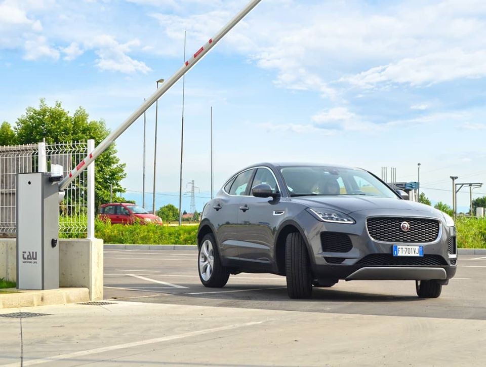 Barie tự động P-800RBLO hãng TAU ITALIA Barie tự động P-800RBLO hãng TAU ITALIA